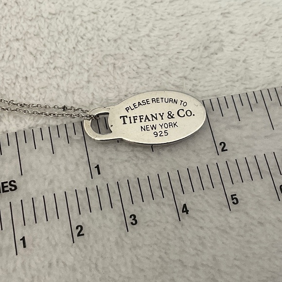 Tiffany Oval tag pendant - Picture 3 of 5
